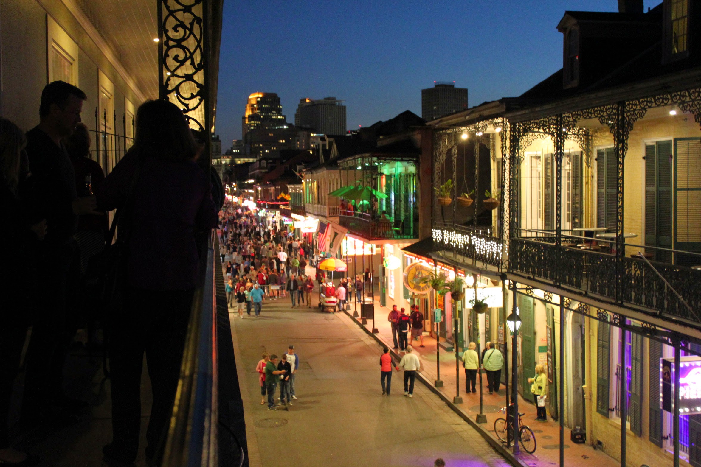 How To Throw A Bachelorette Party In New Orleans Caroline